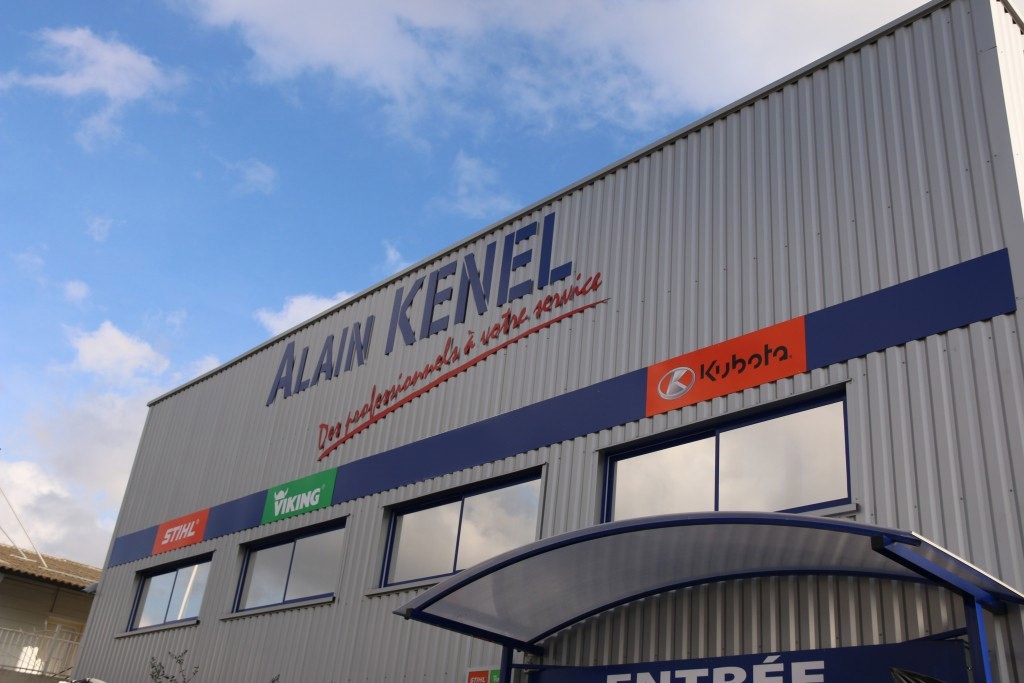 !!! La Société Kenel fête ses 50 ans !! A cette occasion, nous organisons 3 jours fous sur tout le magasin*, les 4, 5 et 6 octobre !!! * matériels, accessoires et consommables en stock